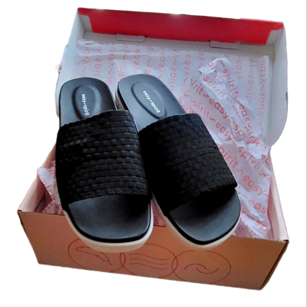 EASY SPIRIT SLIDE SANDALS Size 9 New in the Box